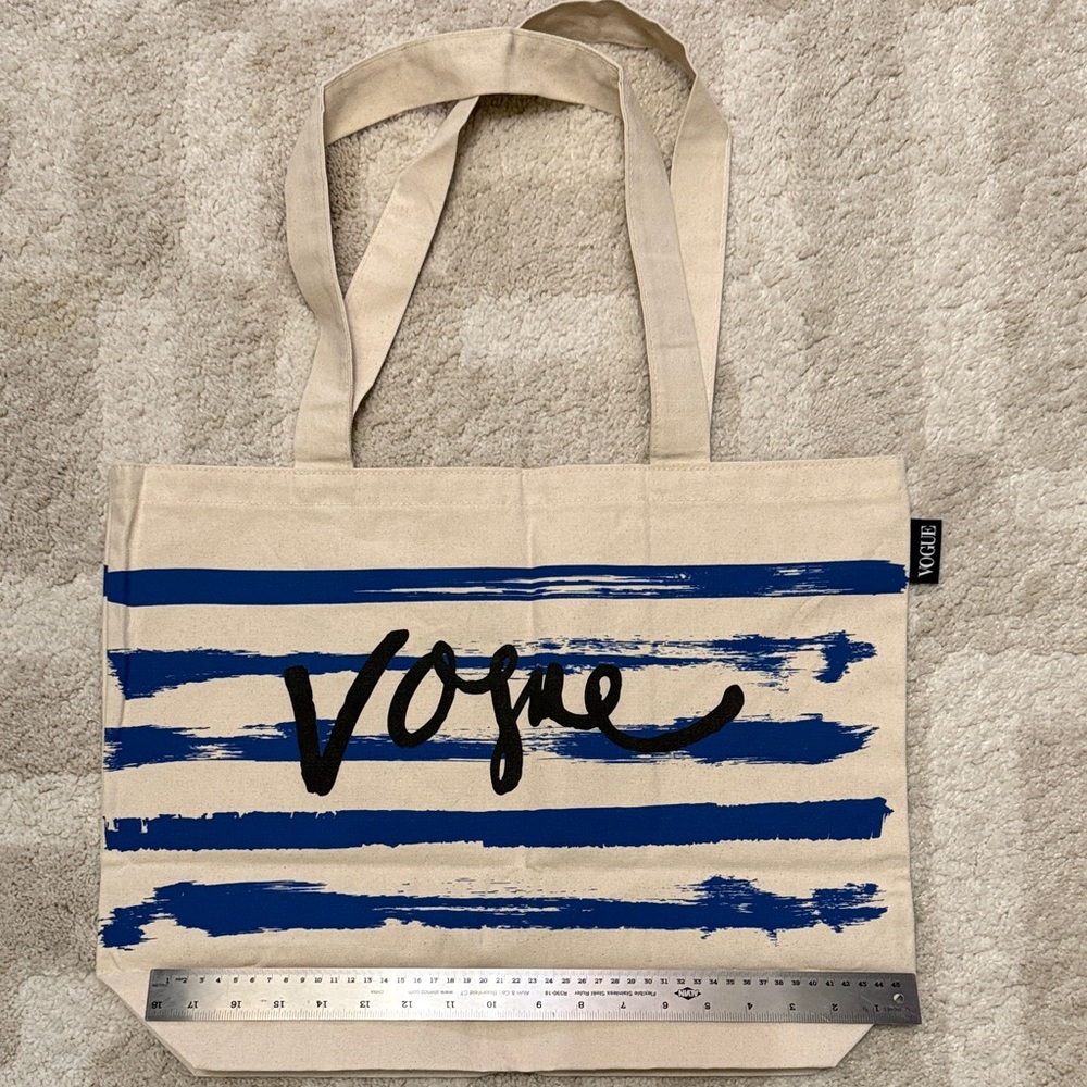 Vogue Blue and Tan Artistic Tote